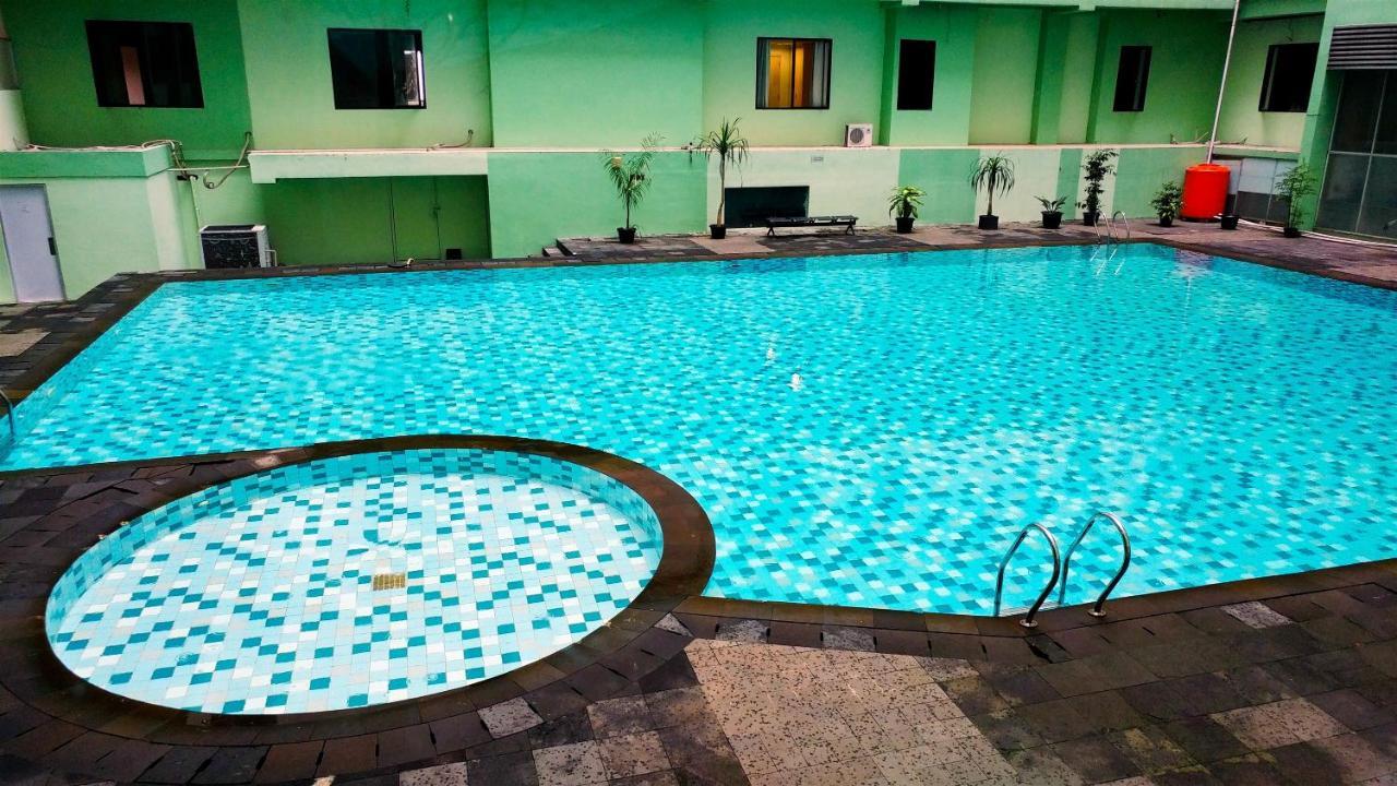 Apartemen Comfy And Beautiful 2br Menteng Square By Travelio